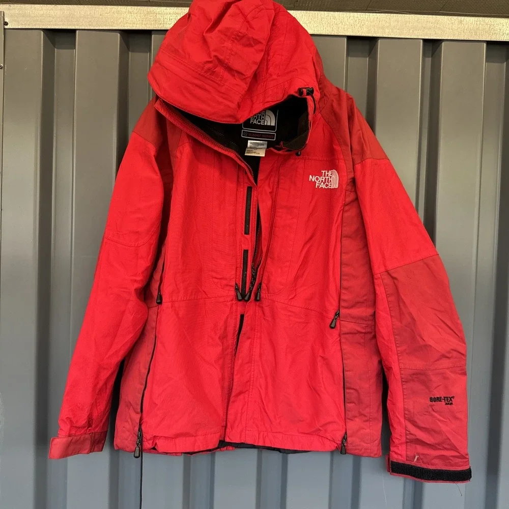 The North Face Summit Series Gore-Tex XCR Jacket Mens L Red Hooded Shell Coat